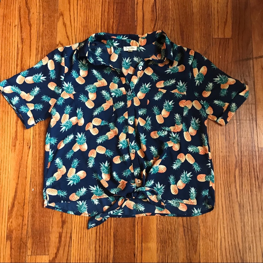 Pineapple print top